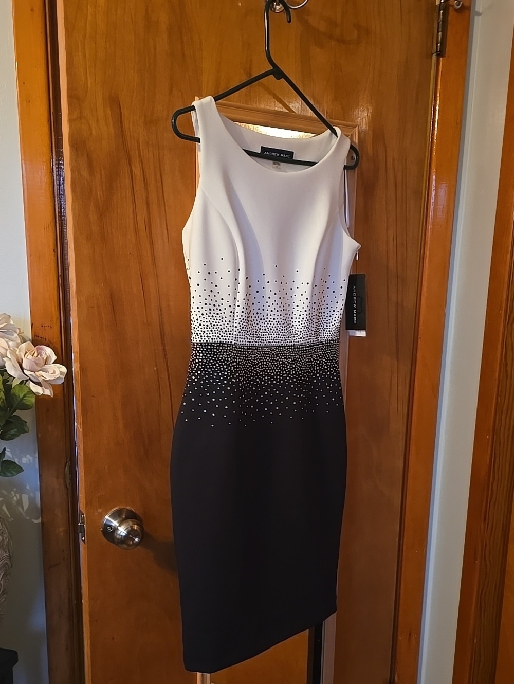 Andrew Marc Black and White Sleeveless Midi Sheath Dress NWT Size 6